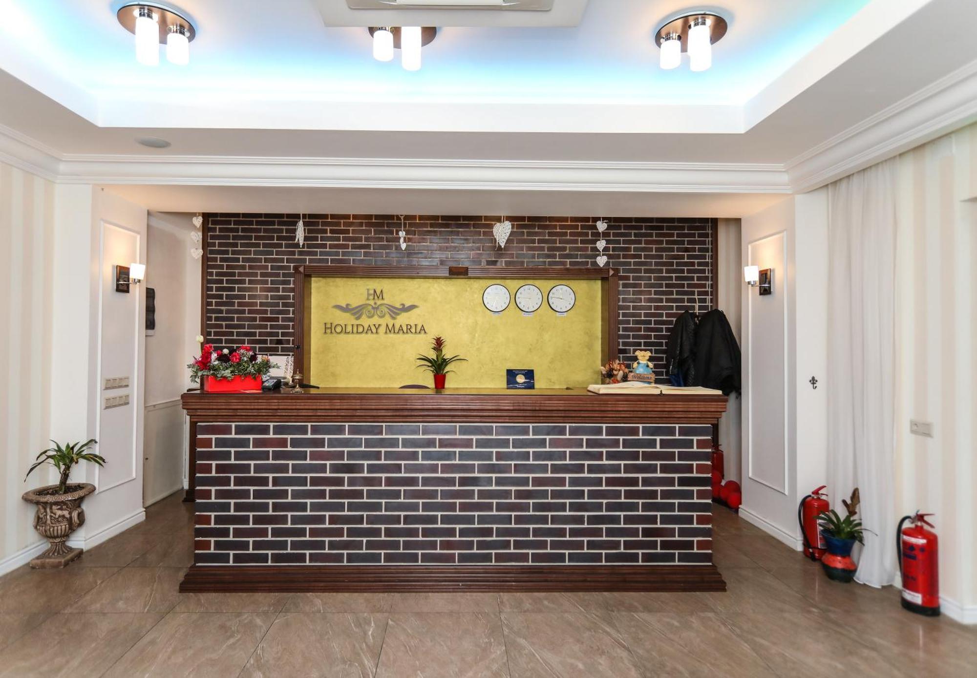 Hotel Holiday Maria Băile Herculane Esterno foto