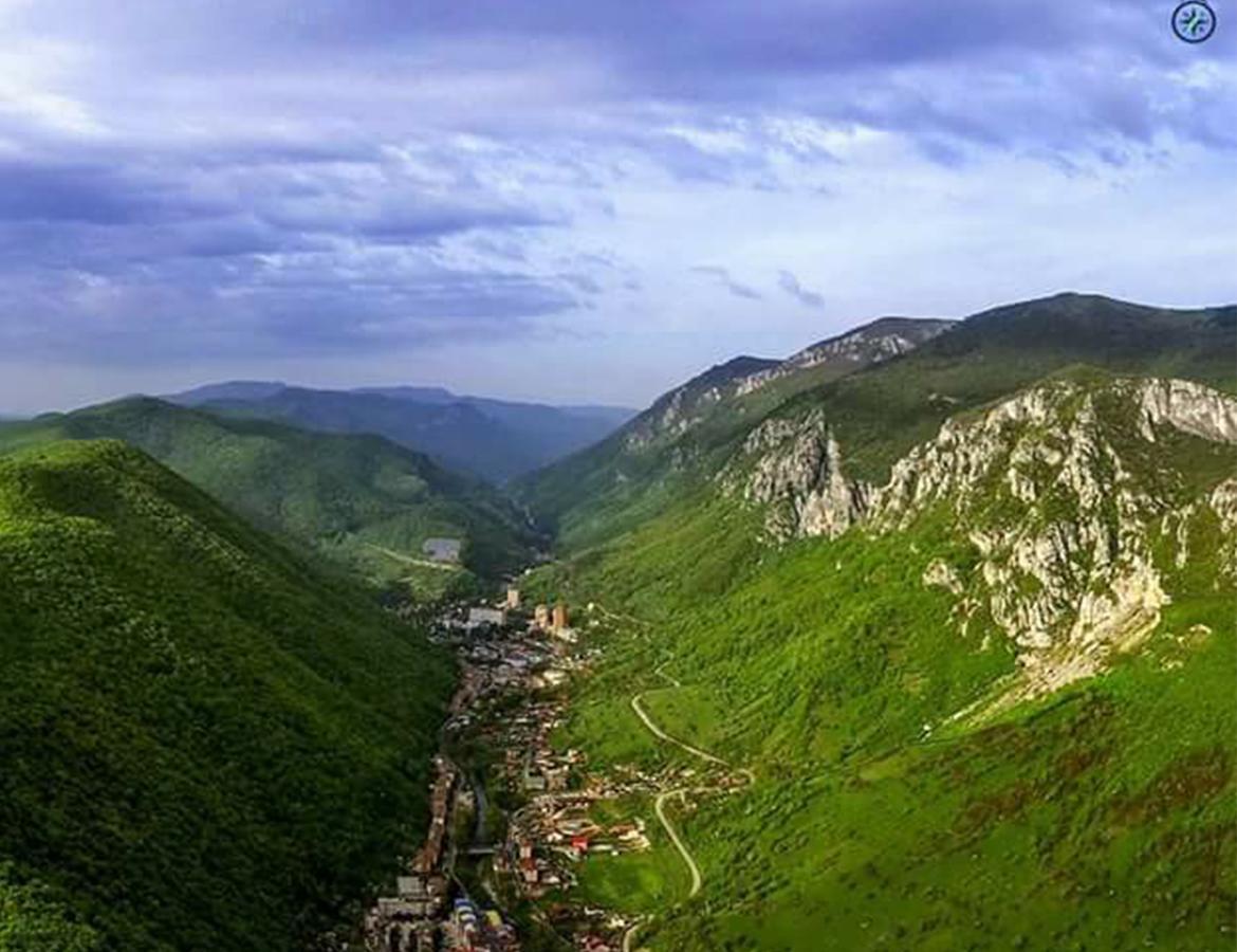 Hotel Holiday Maria Băile Herculane Esterno foto